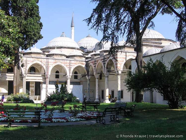 travelyesplease.com | One Day in Istanbul- How to Spend 24 Hours in Turkey's Largest City