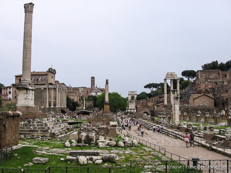 travelyesplease.com | The Roman Forum- History, Sights and Tips for Visiting