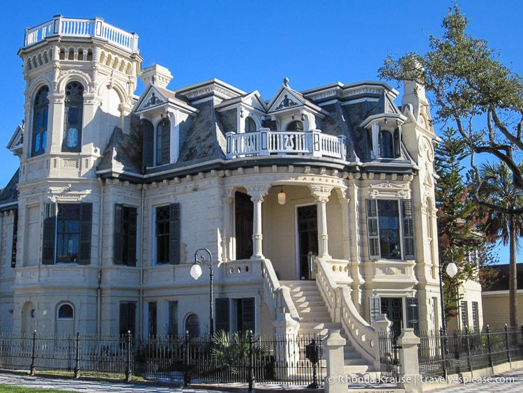 travelyesplease.com | Victorian Architecture and Unique Surprises in Galveston