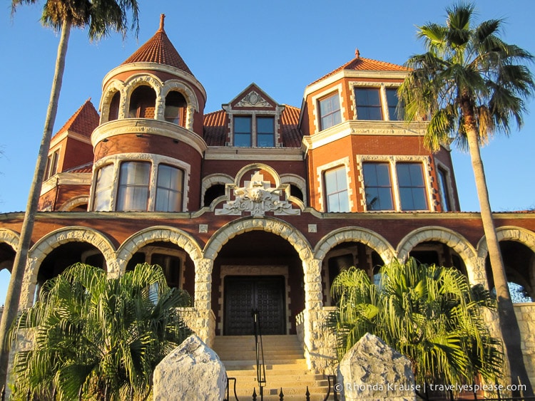 travelyesplease.com | Victorian Architecture and Unique Surprises in Galveston