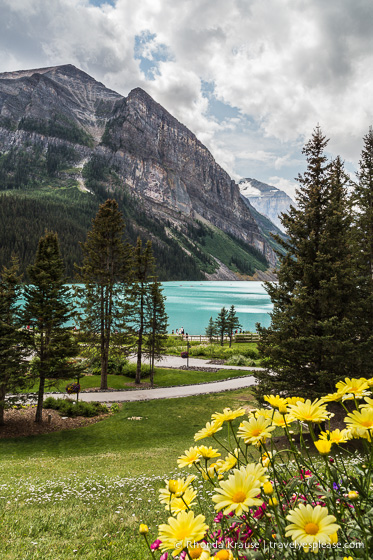 travelyesplease.com | Romantic Lake Louise- Five Activities for Romance