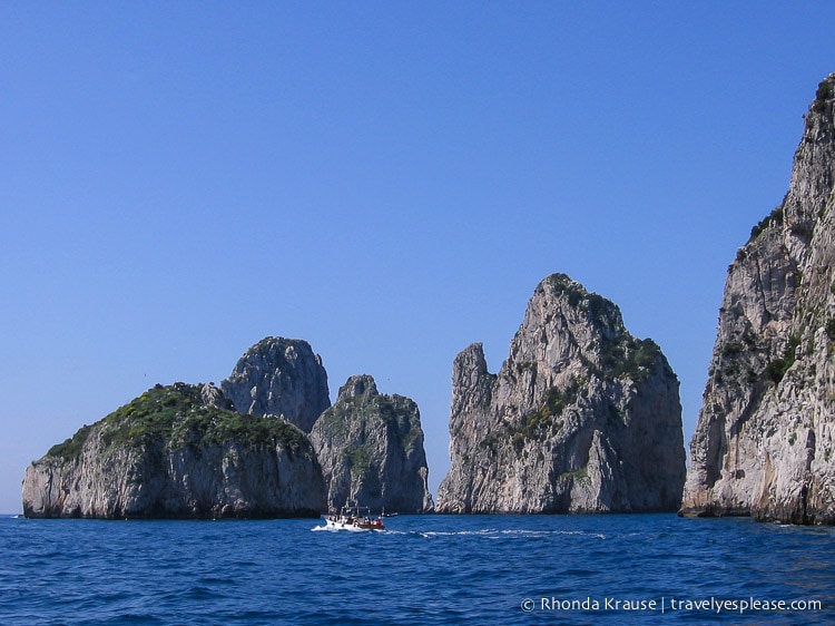 travelyesplease.com | Capri- Boat Tour and The Famous Blue Grotto