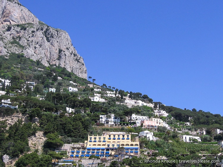 travelyesplease.com | Capri- Boat Tour and The Famous Blue Grotto