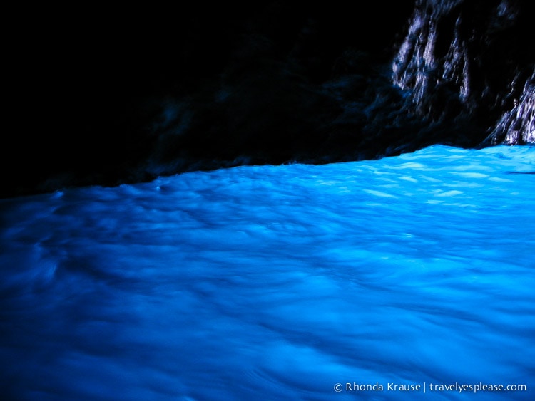 travelyesplease.com | Capri- Boat Tour and The Famous Blue Grotto