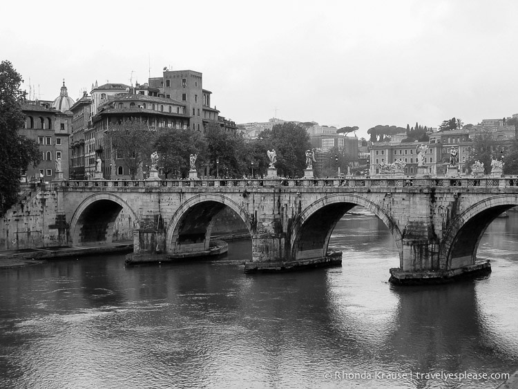 travelyesplease.com | Rome in Black and White: Photo Series