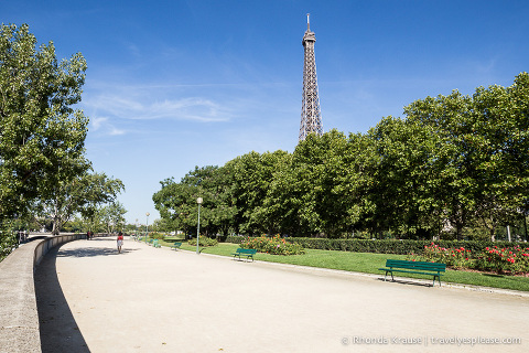 travelyesplease.com | Romantic Paris- Six Romantic Things to do in Paris