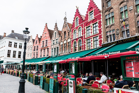 travelyesplease.com | Bruges: A Love Affair That Started With a Movie | Grote Markt