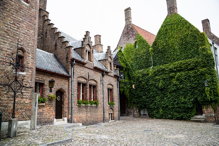 travelyesplease.com | Bruges: A Love Affair That Started With a Movie