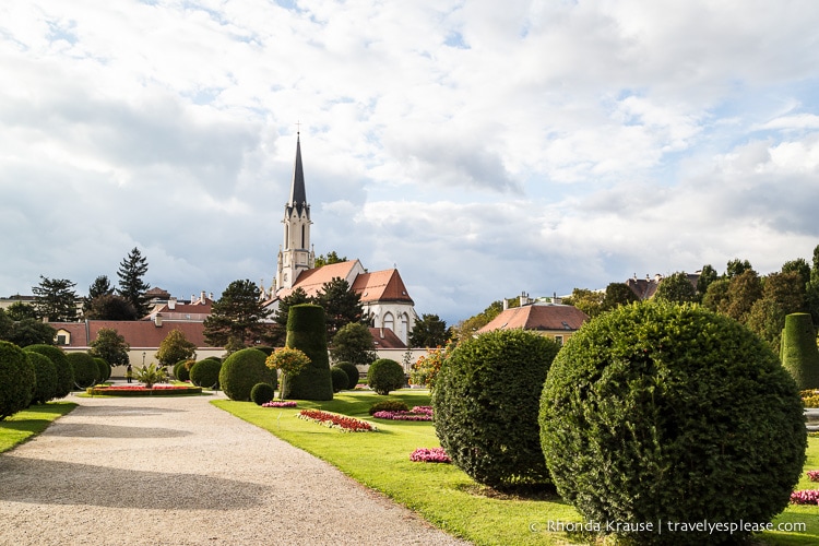 travelyesplease.com | The Vienna Card- Worth it or a Waste of Money | Schonbrunn Gardens, Vienna