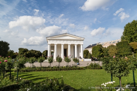 travelyesplease.com | The Vienna Card- Worth it or a Waste of Money | Theseus Temple, Vienna