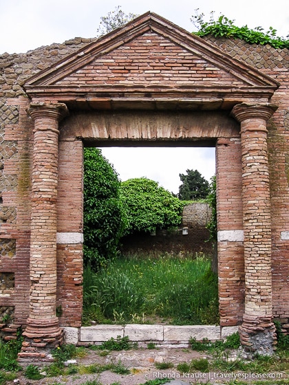 travelyesplease.com | Visiting Ostia Antica- Harbour City of Ancient Rome