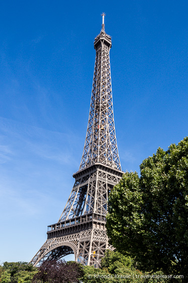 travelyesplease.com | Eiffel Tower- Facts, Figures, Photos and Tips for Visiting