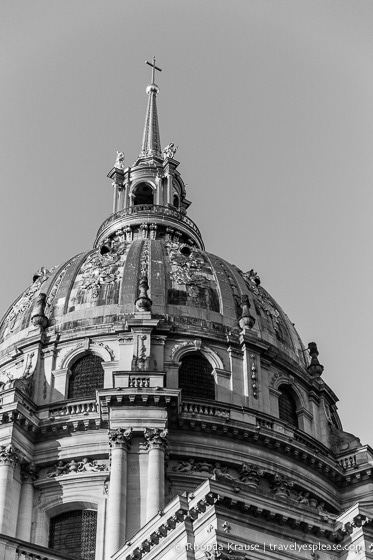 travelyesplease.com | Paris in Black & White- Photo Series | Les Invalides