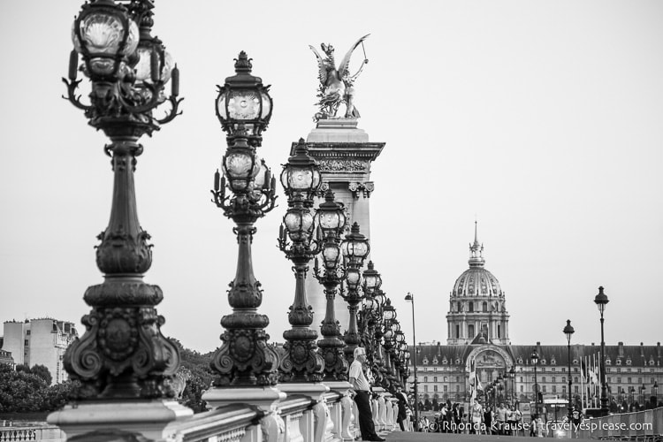 travelyesplease.com | Paris in Black and White- Photo Series | Pont Alexandre III