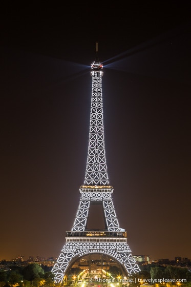 travelyesplease.com | Eiffel Tower- Facts, Figures, Photos and Tips for Visiting