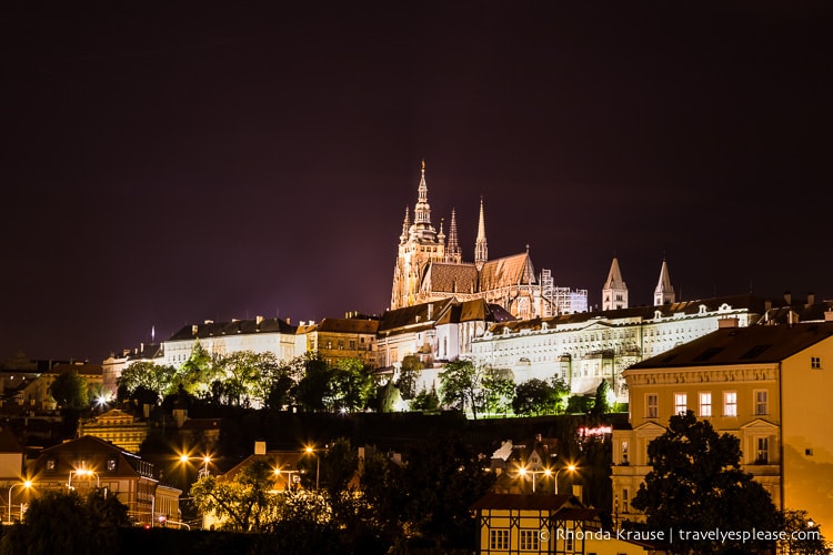 travelyesplease.com | Europe at Night: A Photo Series | Prague, Czech Republic