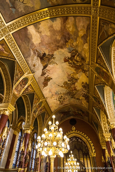 travelyesplease.com | The Hungarian Parliament Building, Budapest- Photos, Facts and Tips for Visiting