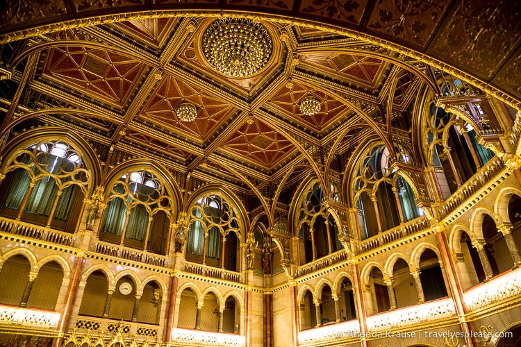 travelyesplease.com | The Hungarian Parliament Building, Budapest- Photos, Facts and Tips for Visiting