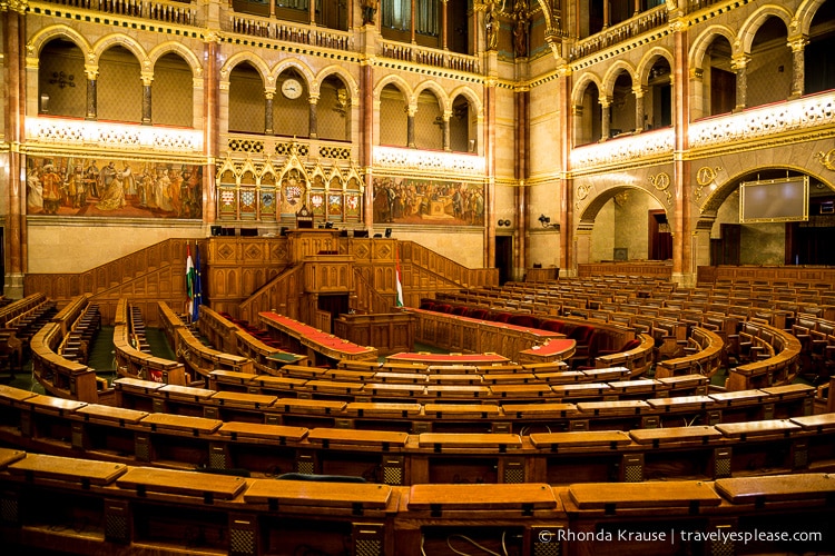 travelyesplease.com | The Hungarian Parliament Building, Budapest- Photos, Facts and Tips for Visiting