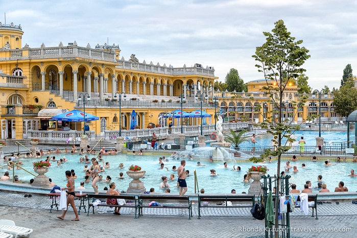 travelyesplease.com | Budapest Spas- Reviews and Tips for Visiting | Széchenyi Spa