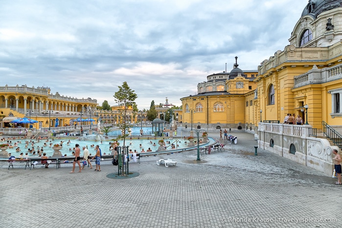 travelyesplease.com | Budapest Spas- Reviews and Tips for Visiting | Széchenyi Spa