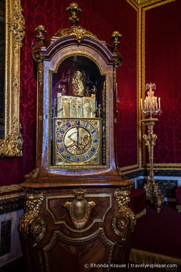 travelyesplease.com | Palace of Versailles- Self-Guided Tour Inside the Palace of Versailles