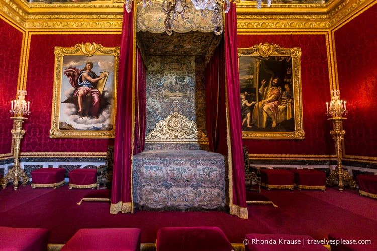 travelyesplease.com | Palace of Versailles- Self-Guided Tour Inside the Palace of Versailles