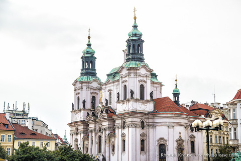 travelyesplease.com | A Walk Through Prague: Part One- Prague's Old Town