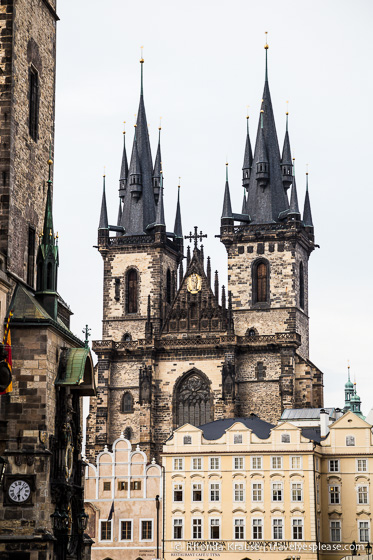 travelyesplease.com | A Walk Through Prague: Part One- Prague's Old Town