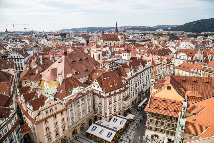 travelyesplease.com | A Walk Through Prague: Part One- Prague's Old Town