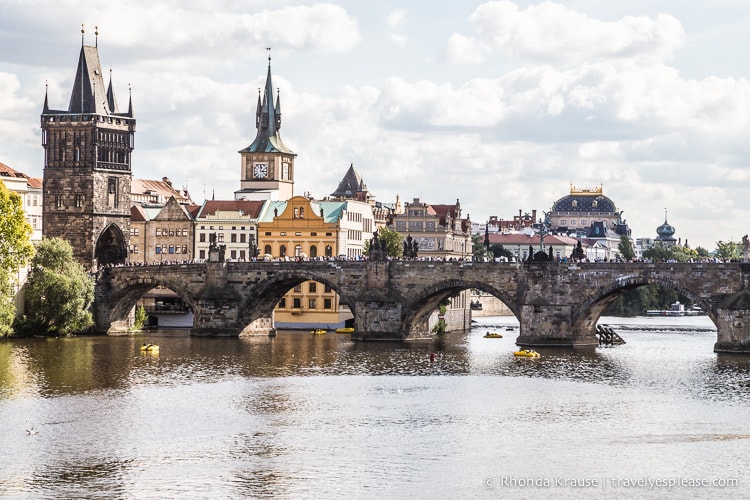 travelyesplease.com | A Walk Through Prague: Part One- Prague's Old Town