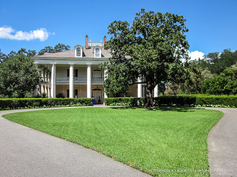 travelyesplease.com | New Orleans Day Trips- Swamps, Battlefields, and Plantations