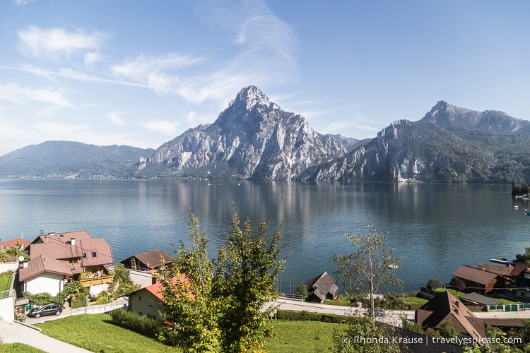 travelyesplease.com | View from the train on route to Hallstatt, Austria