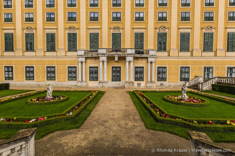 travelyesplease.com | Schönbrunn Palace and Gardens- History, Photos and Tips for Visiting