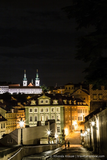 travelyesplease.com | Prague at Night- Photo Series