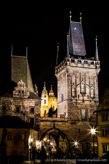 travelyesplease.com | Prague at Night- Photo Series