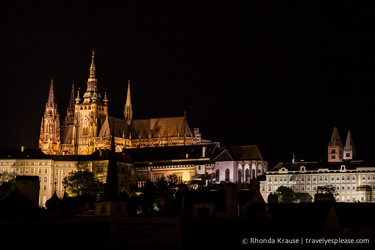 travelyesplease.com | Prague at Night- Photo Series