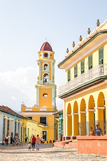 travelyesplease.com | Colours of Cuba- Photo Series