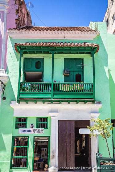 travelyesplease.com | Colours of Cuba- Photo Series