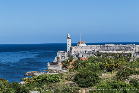 travelyesplease.com | Colours of Cuba- Photo Series