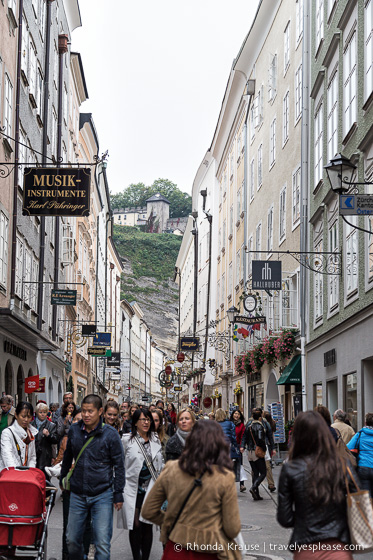 travelyesplease.com | Exploring Salzburg's Old Town