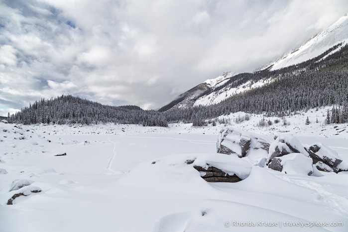 travelyesplease.com | Jasper in Winter- Photo Series