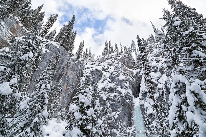 travelyesplease.com | Frosty Photos of Jasper National Park in Winter 