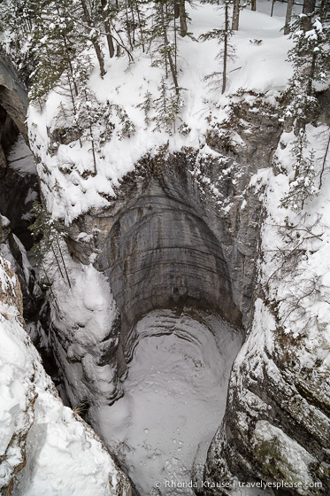 travelyesplease.com | The Maligne Canyon Ice Walk- Alberta’s Coolest Hike