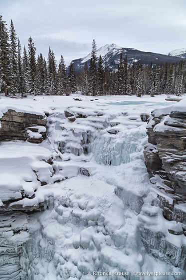 travelyesplease.com | Winter in Jasper- Photo Series