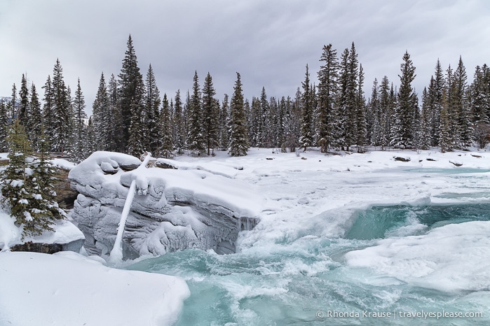 travelyesplease.com | Winter in Jasper- Photo Series