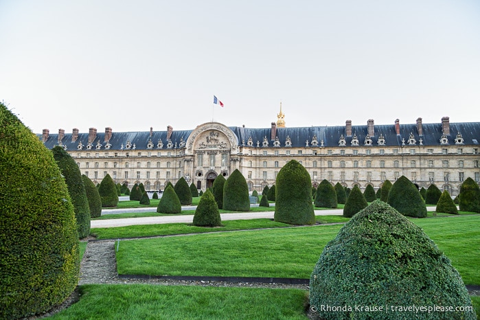 Garden in front of Les Invalides.