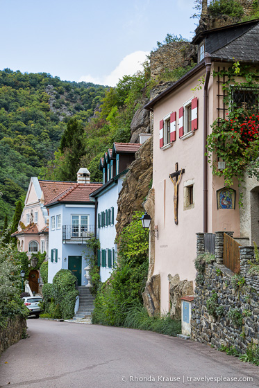 travelyesplease.com | Discovering the Beauty and Intrigue of Dürnstein