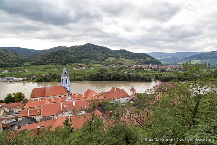 travelyesplease.com | Discovering the Beauty and Intrigue of Dürnstein