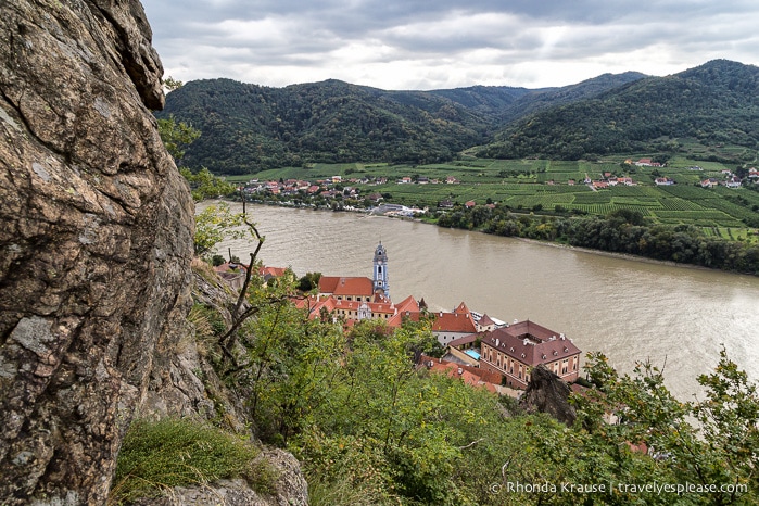 travelyesplease.com | Discovering the Beauty and Intrigue of Dürnstein